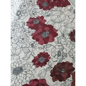 Ruggable Washable Round 6 ft  Floral pattern rug (no pad)